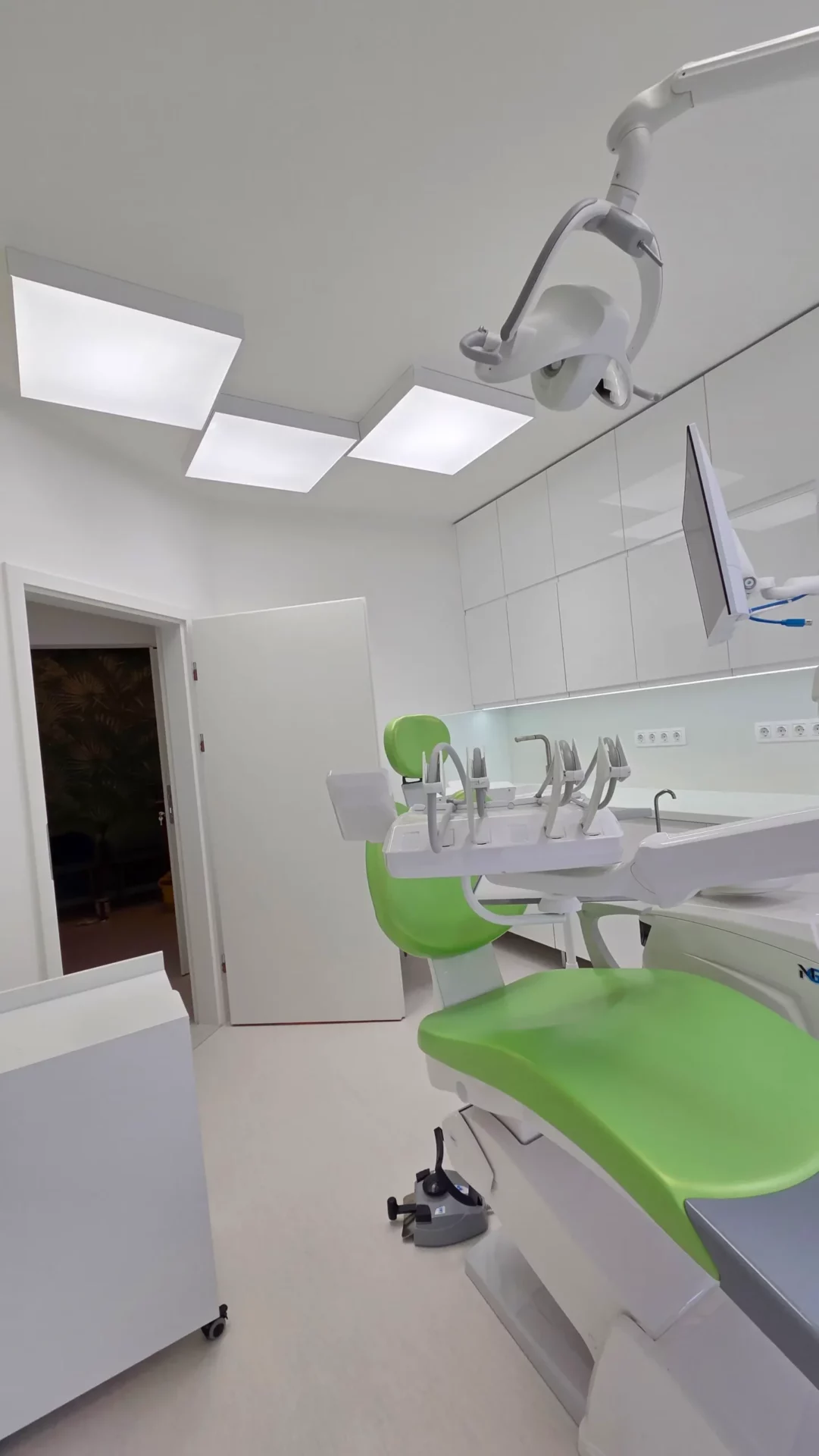 Dentled-DL60-ceiling-product-image-1-scaled