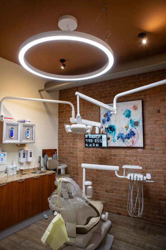 DentLed PVR 150 supports accuracy and visibility in dental treatment environments