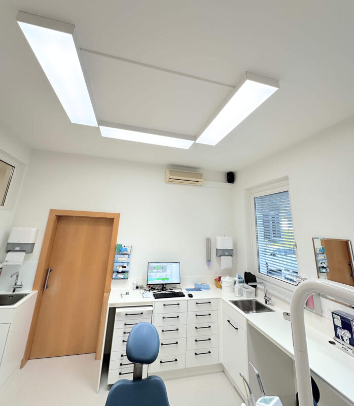 DL120 panel providing ergonomic daylight lighting in dental treatment room
