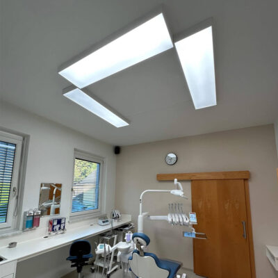 DentLed DL120 full-spectrum panel installed at Zahnarztpraxis Suppan-Reichmann