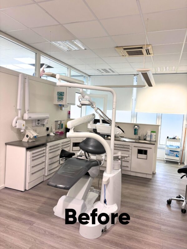 DentLED DL60 full-spectrum daylight LED lighting installed in all clinical areas at Dental Practice De Oude Vest, providing superior color accuracy and ergonomic illumination.