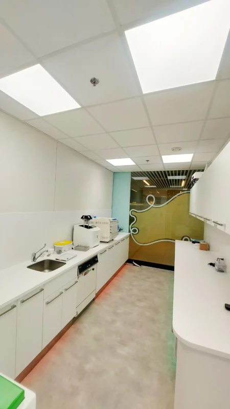 Bright dental clinic interior with DL60 full spectrum LED lighting system installed by DentLED.