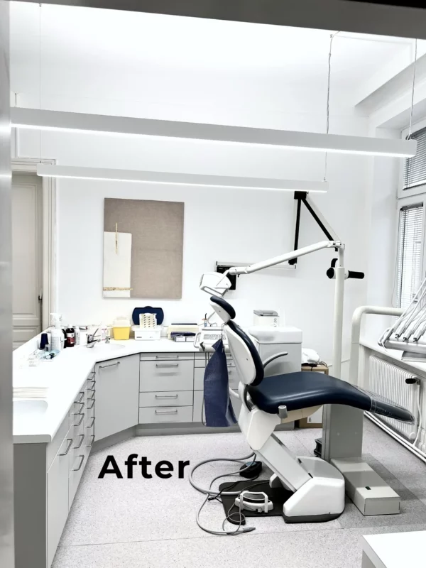 Dentled PHL22 daylight LED lamp mounted at 225cm height in dental treatment room in Vienna