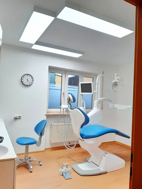 Dental clinic upgraded with Dentled DL120 lighting for consistent illumination and improved treatment precision