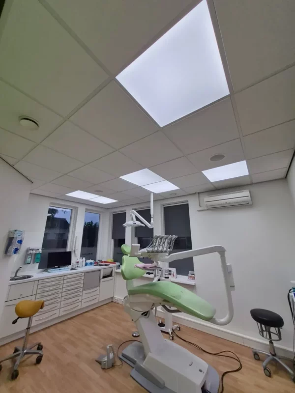 DentLED DL60 full-spectrum LED panels installed in a dental treatment room in Hardenberg